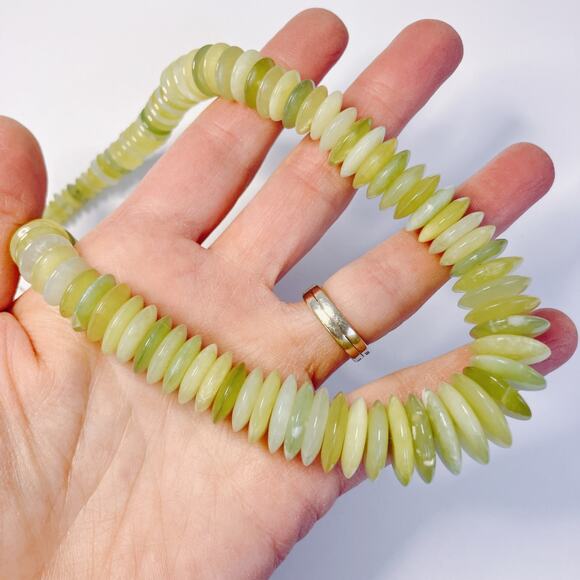 Signed Sterling Silver Jay King Graduated Green Serpentine Disc Beaded Necklace - Picture 3 of 16